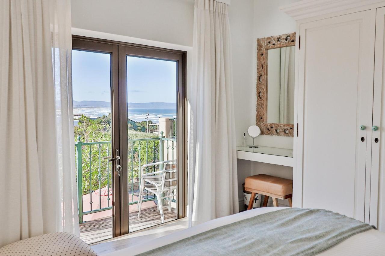 Luxury Sea & Mountain View Suite,1252214332:JPEG
